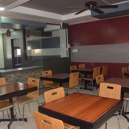 Jared Suites Upper Digos Luaran gambar
