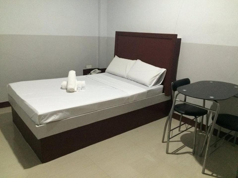Jared Suites Upper Digos Luaran gambar
