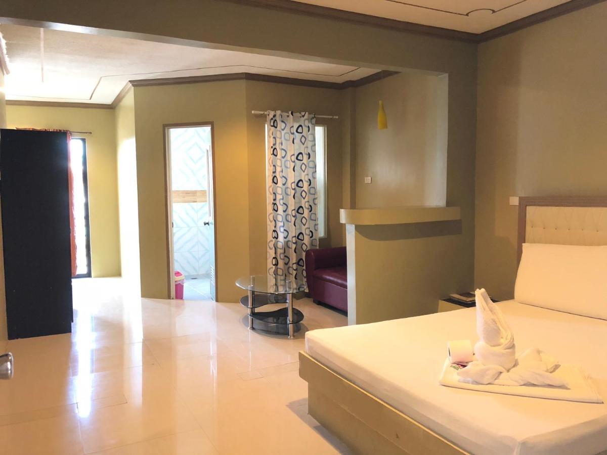 Jared Suites Upper Digos Luaran gambar